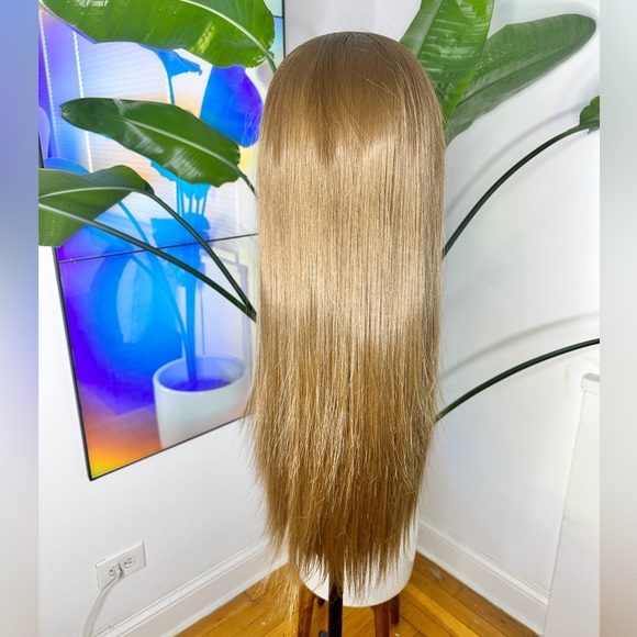 Chocolate Brown HD Lacefront Wig - Picture 9 of 9